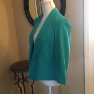 Kasper 3/4 sleeve jacket. Like new. Teal.